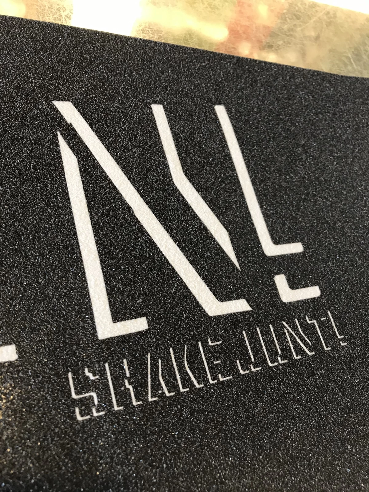 SHAKE JUNT X KINGPIN GRIP TAPE BLACK WHITE 9 X 33 INCH AUSTRALIAN SELLER 4 SHAKE JUNT X KINGPIN GRIP TAPE BLACK WHITE 9 X 33 INCH AUSTRALIAN SELLER - Image 2