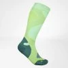Bauerfeind - Women's Outdoor Performance Compression Socks Size Medium US Size 4.5 - 6 Euro Size 35 - 37 -Skateboard Equipment Store 39871