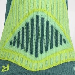 Bauerfeind - Women's Outdoor Performance Compression Socks Size Medium US Size 4.5 - 6 Euro Size 35 - 37 -Skateboard Equipment Store 39871 4