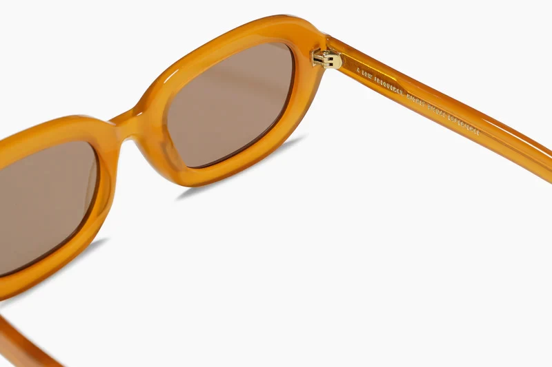 RADIO EYEWEAR THE FUZZ APRICOT BROWN Sun Glasses Sunglasses 6 RADIO EYEWEAR THE FUZZ APRICOT BROWN Sun Glasses Sunglasses - Image 4