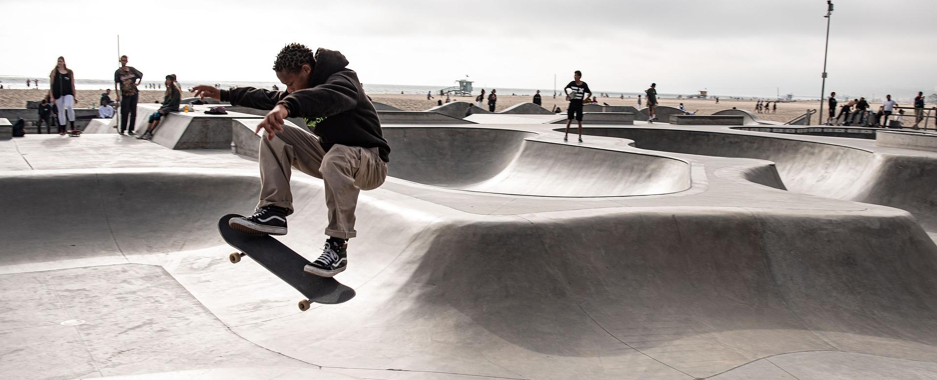 Skateboard Equipment Store -Skateboard Equipment Store skater 4618922 1920